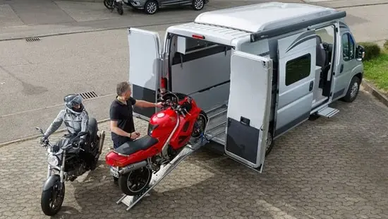 10-Things-To-Consider-When-Transporting-a-Motorcycle-min